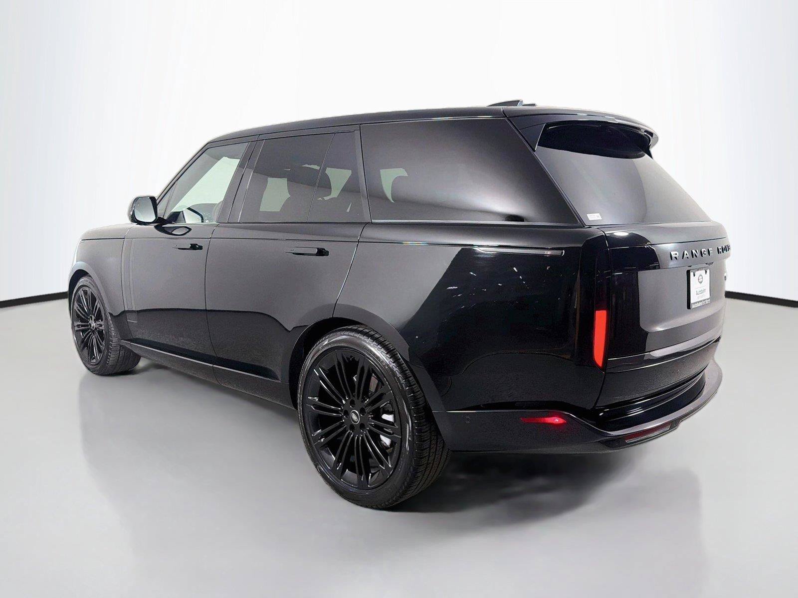 Certified 2023 Land Rover Range Rover SE AWD/4WD image 7