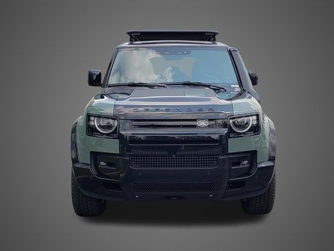 New 2026 Land Rover Defender 110 AWD/4WD image 2