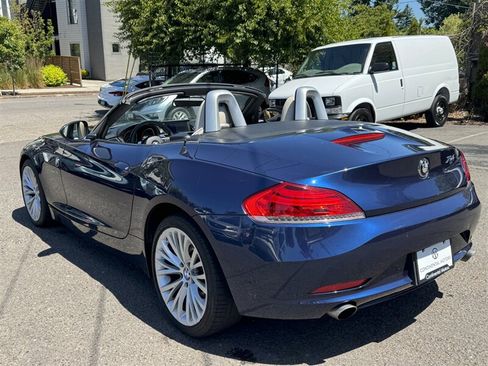 Used 2009 BMW Z4 sDrive35i RWD image 10