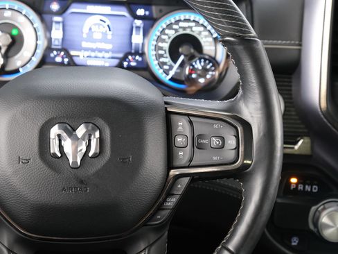 Used 2020 RAM 1500 Limited w/ Black Appearance Package RWD image 13