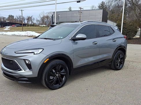 Certified 2024 Buick Encore GX Sport Touring image 4