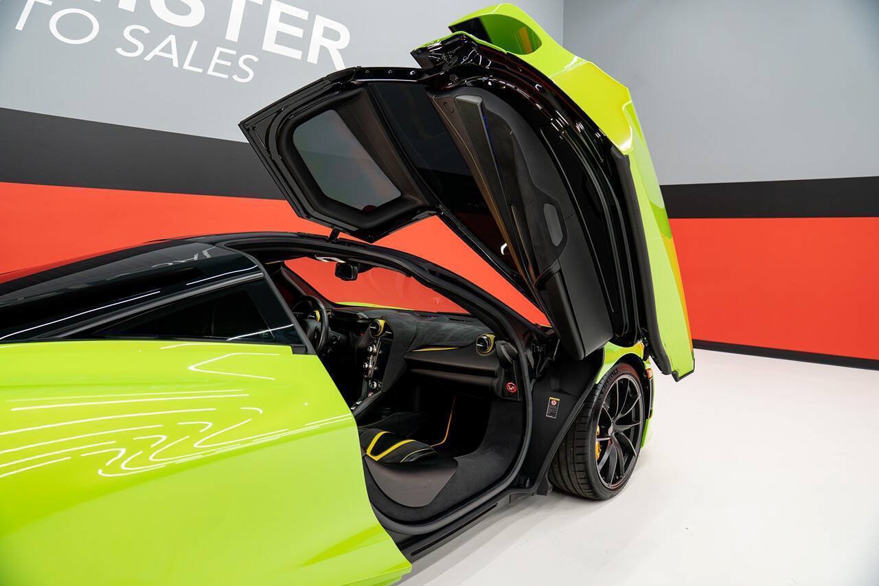 Used 2018 McLaren 720S Performance RWD image 63