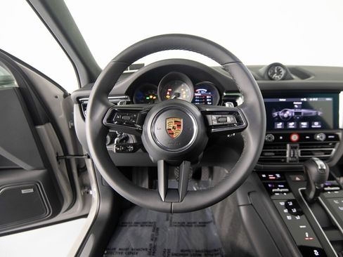 New 2026 Porsche Macan S image 17