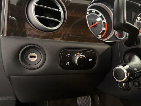 Used 2014 Bentley Flying Spur W12 AWD/4WD image 32