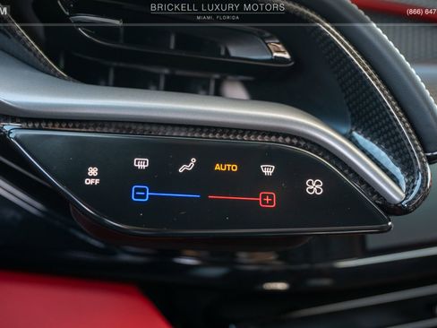 Used 2022 Ferrari SF90 Spider image 30