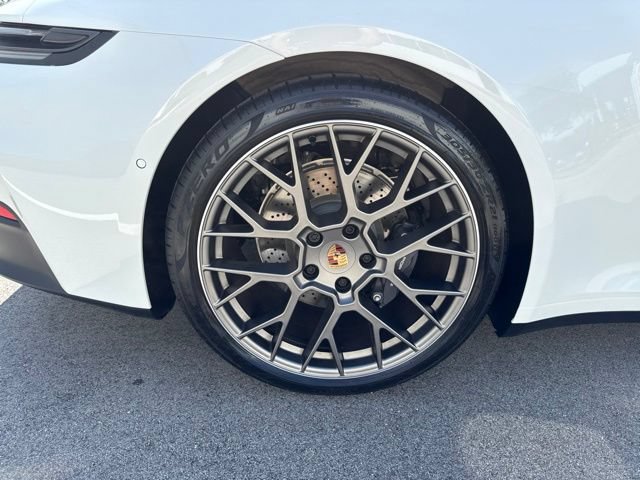 Used 2025 Porsche 911 Carrera RWD image 12