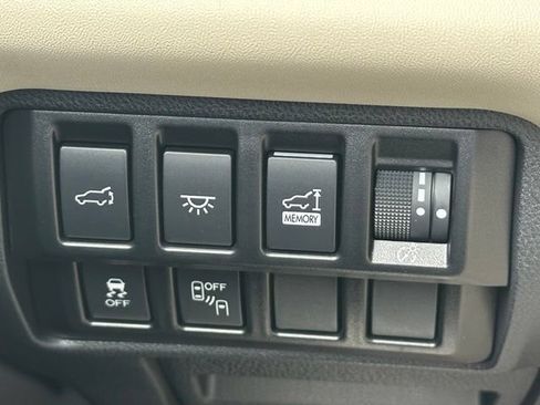 Used 2022 Subaru Ascent Limited w/ Technology Package AWD/4WD image 24