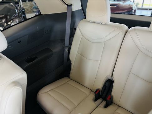 Used 2022 Cadillac XT6 Premium Luxury w/ Technology Package AWD/4WD image 40