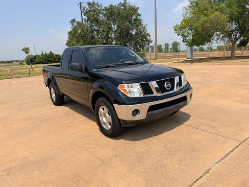 Used 2007 Nissan Frontier SE w/ SE Value Truck Pkg RWD image 18
