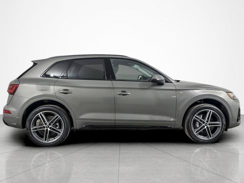 Used 2023 Audi Q5 e Premium Plus w/ Premium Plus Package image 6
