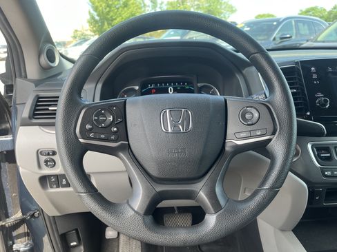 Used 2021 Honda Pilot EX image 19