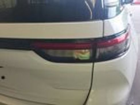 Used 2024 Jeep Grand Cherokee Altitude AWD/4WD image 4