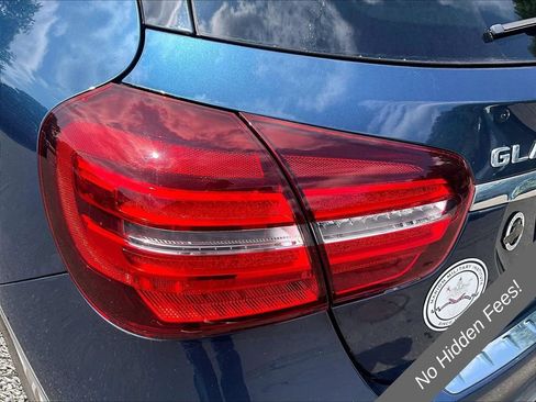 Used 2020 Mercedes-Benz GLA 250 4MATIC w/ Premium Package image 24
