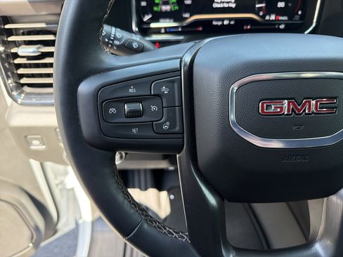 Used 2025 GMC Sierra 2500 AT4 w/ AT4 Premium Plus Package AWD/4WD image 19