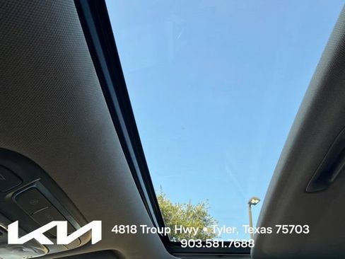 Used 2022 Kia Telluride S FWD image 24