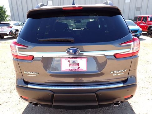 Used 2026 Subaru Ascent Limited AWD/4WD image 3