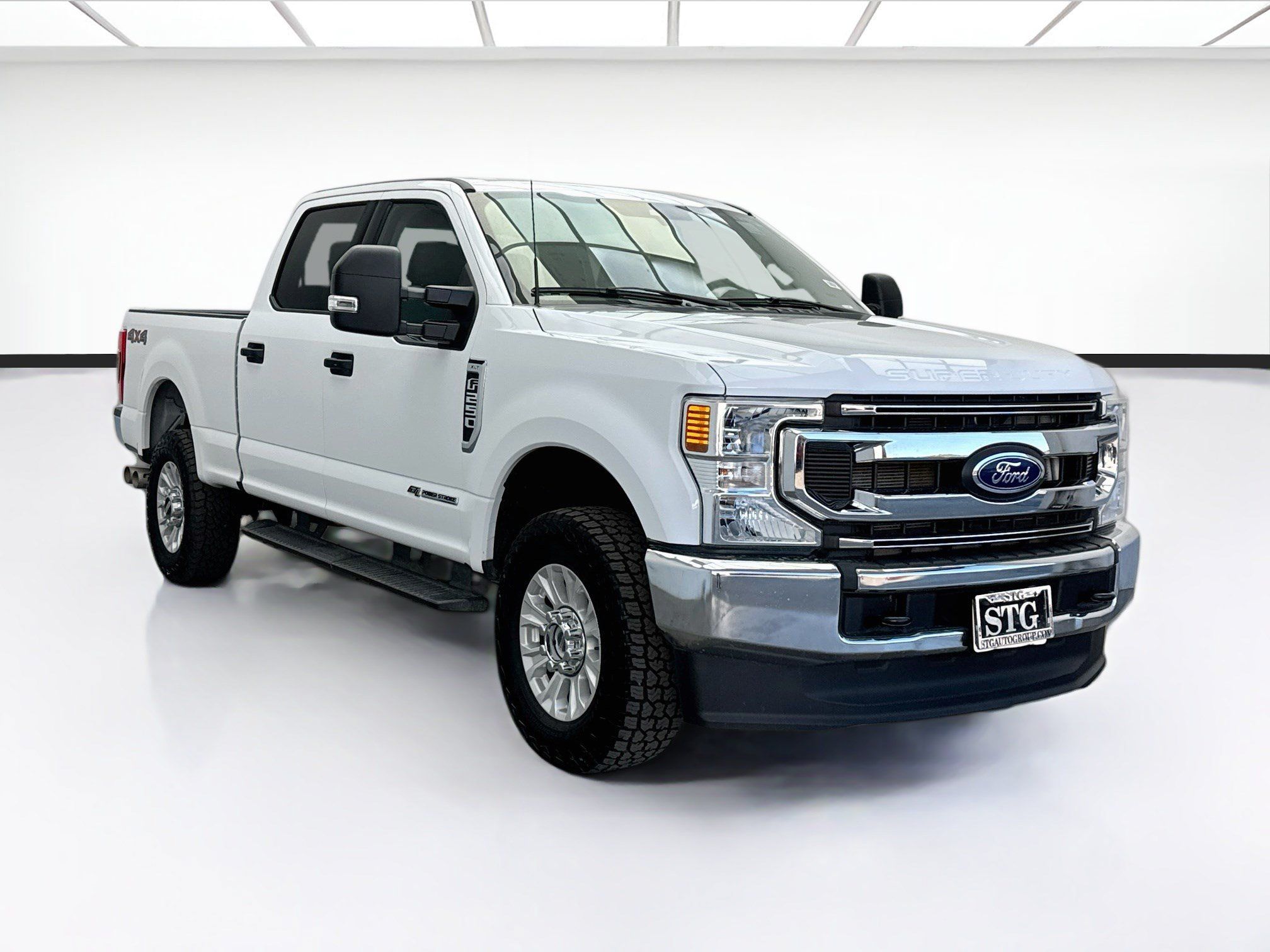 Used 2022 Ford F250 XLT AWD/4WD image 3