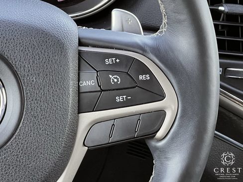 Used 2017 Jeep Grand Cherokee Limited AWD/4WD image 13