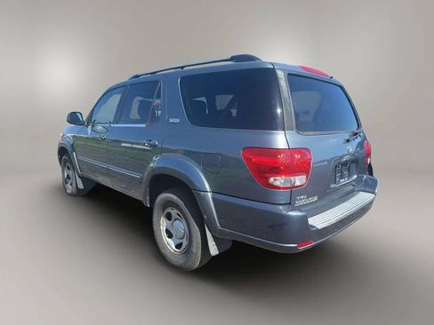 Used 2005 Toyota Sequoia SR5 RWD image 5