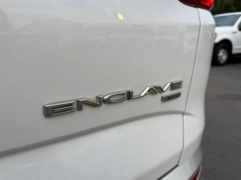 Used 2019 Buick Enclave Avenir w/ Avenir Technology Package AWD/4WD image 18