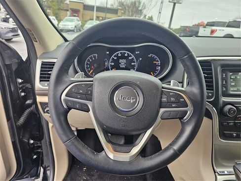 Used 2017 Jeep Grand Cherokee Laredo w/ Quick Order Package 2BE image 28