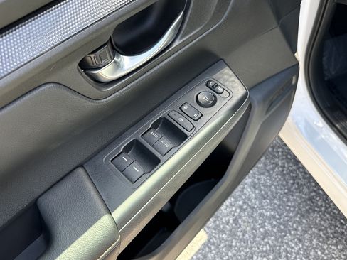 Certified 2025 Honda CR-V Sport image 15