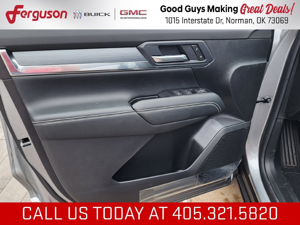 New 2027 GMC Terrain Elevation w/ Black Edition FWD image 13