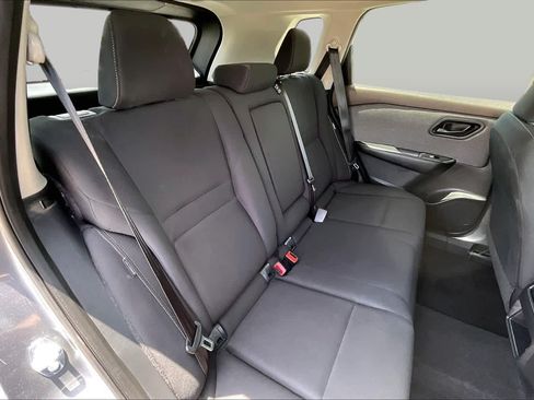 Used 2023 Nissan Rogue S FWD image 18
