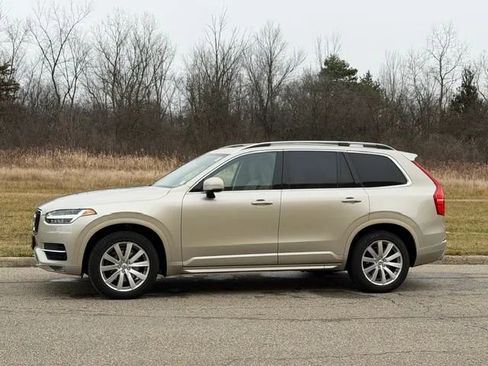 Used 2016 Volvo XC90 T6 Momentum w/ Protection Package Plus image 11
