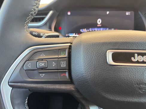 Used 2023 Jeep Grand Cherokee Limited RWD image 26