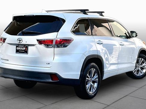 Used 2016 Toyota Highlander Plus FWD image 13