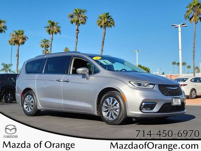 Used 2021 Chrysler Pacifica Touring-L