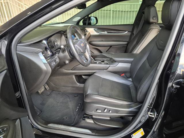 Used 2021 Cadillac XT5 Premium Luxury AWD/4WD image 16