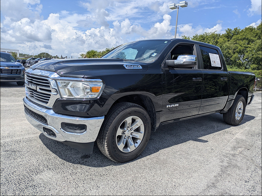 Used 2024 RAM 1500 Laramie AWD/4WD image 8