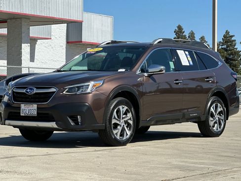 Used 2020 Subaru Outback Touring XT AWD/4WD image 7