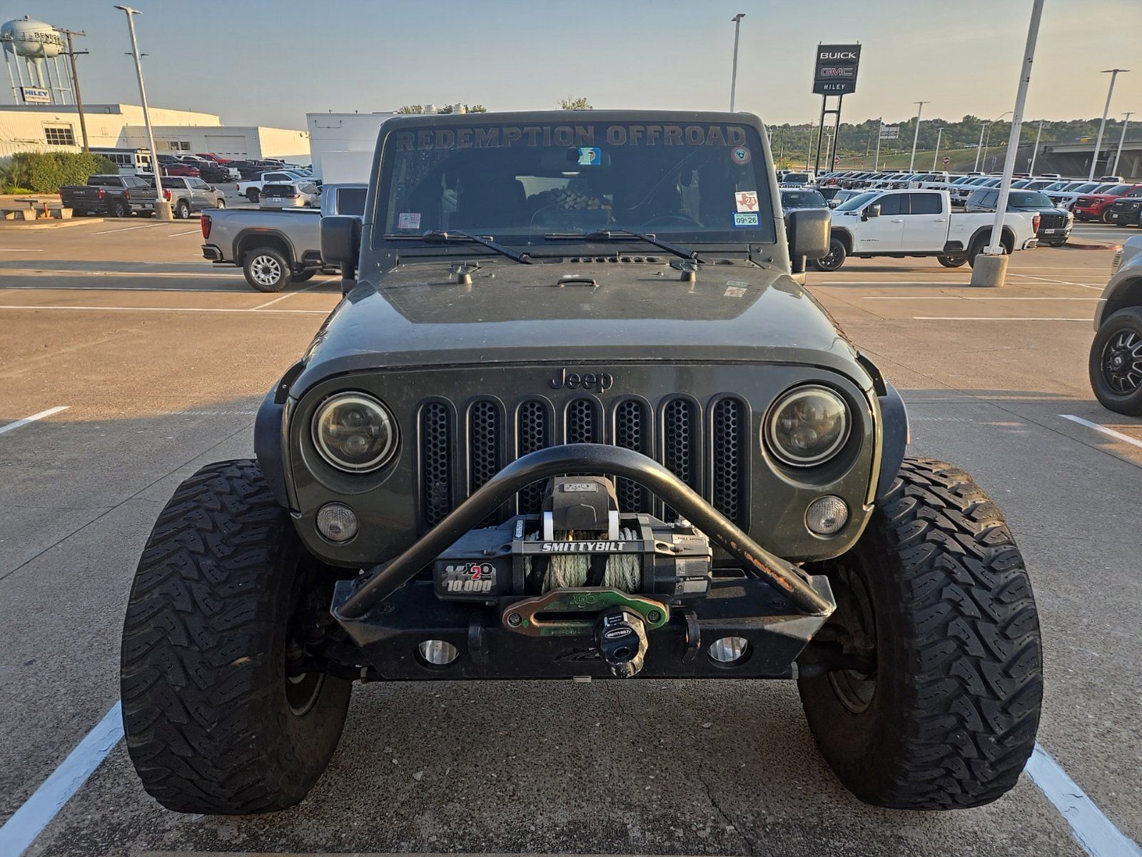 Used 2015 Jeep Wrangler Unlimited Rubicon w/ Connectivity Group AWD/4WD image 2