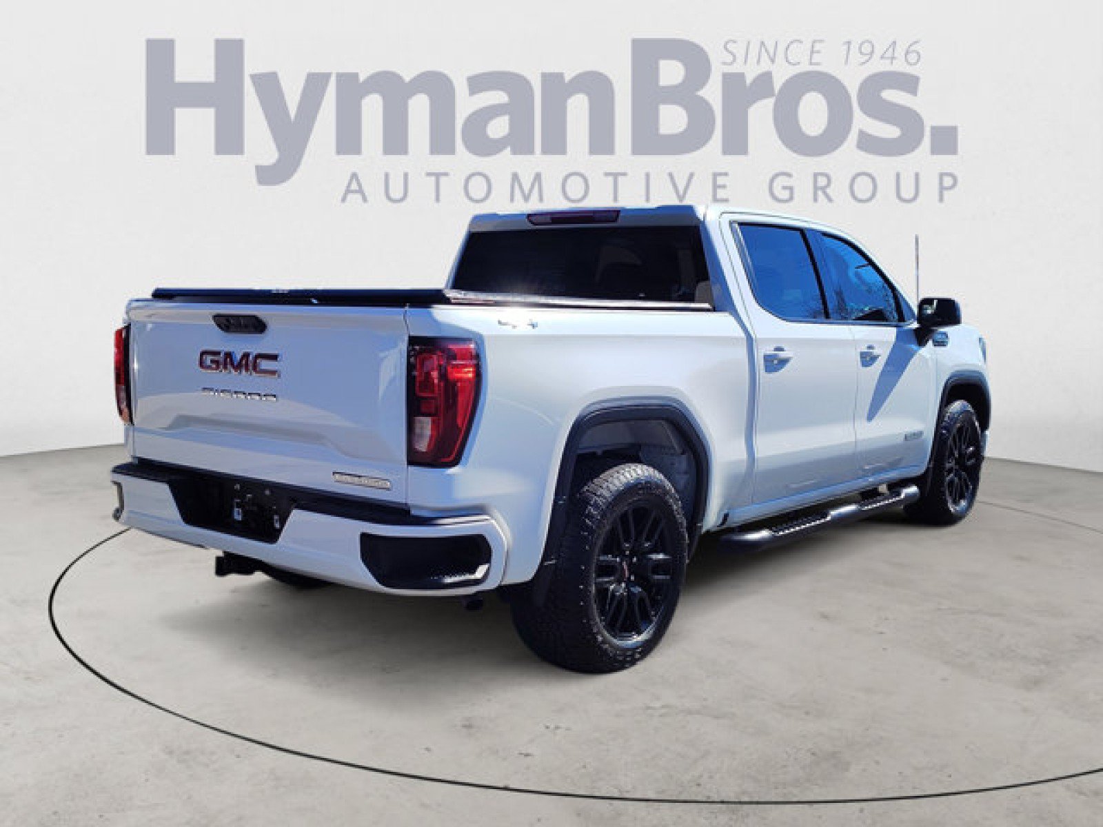 Used 2023 GMC Sierra 1500 Elevation AWD/4WD image 3