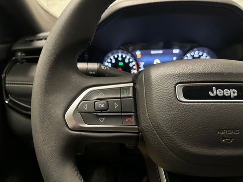 Used 2023 Jeep Compass Latitude AWD/4WD image 26