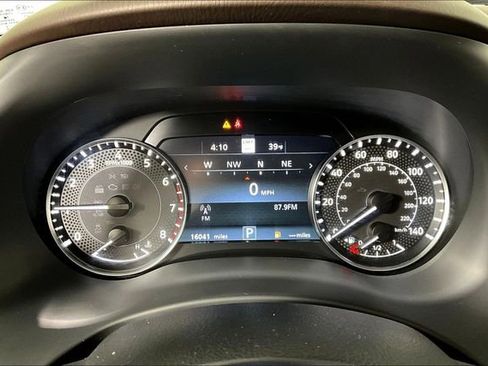 Used 2024 Nissan Armada Platinum w/ Captain's Chairs Package image 20