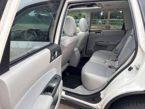 Used 2012 Subaru Forester 2.5X Premium AWD/4WD image 22