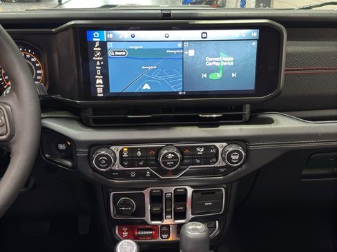 Used 2025 Jeep Wrangler Rubicon w/ XTREMEE 35" Tire Package image 27