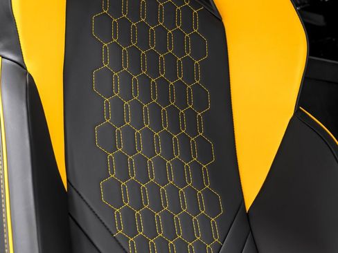 Used 2024 Lamborghini Revuelto image 37