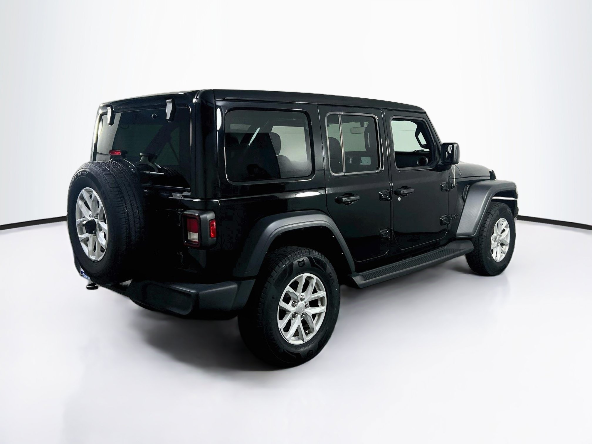 Used 2023 Jeep Wrangler Unlimited Sport w/ Sun And Sound Package AWD/4WD image 5