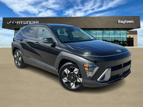 Certified 2025 Hyundai Kona SEL FWD image 1