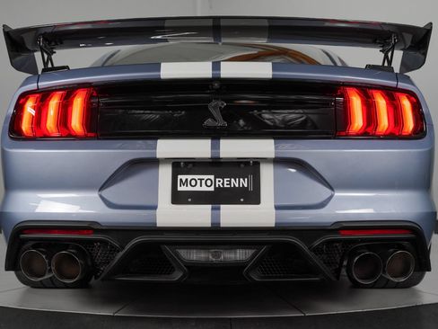 Used 2022 Ford Mustang Shelby GT500 w/ Carbon Fiber Track Pack RWD image 24