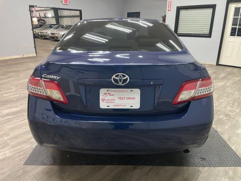 Used 2010 Toyota Camry image 7