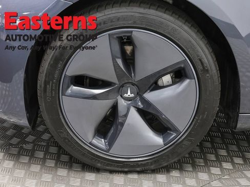 Used 2018 Tesla Model 3 Long Range AWD/4WD image 26