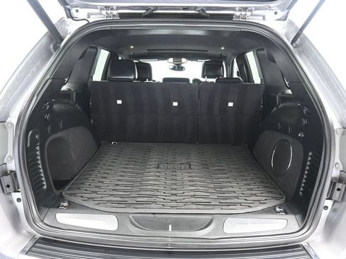 Used 2017 Jeep Grand Cherokee Limited AWD/4WD image 46