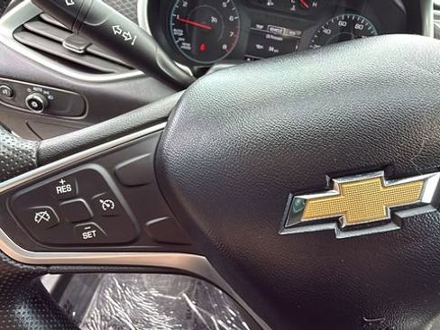 Used 2022 Chevrolet Malibu LT image 19