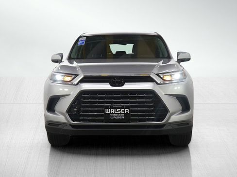 Used 2024 Toyota Grand Highlander XLE image 8